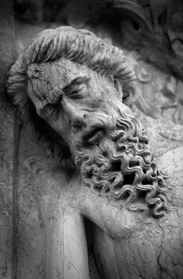 Download Bearded Sculpture (600Wx914H)