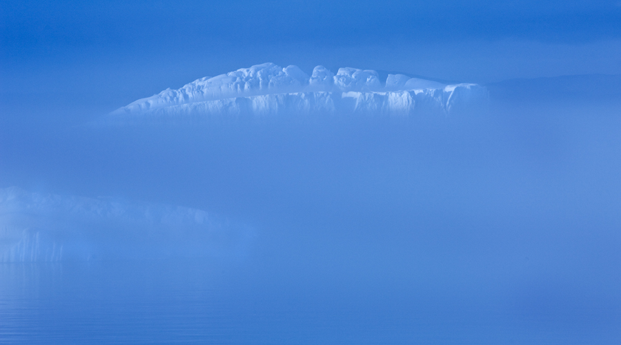 Download Berg in Mist Blue (900Wx501H)