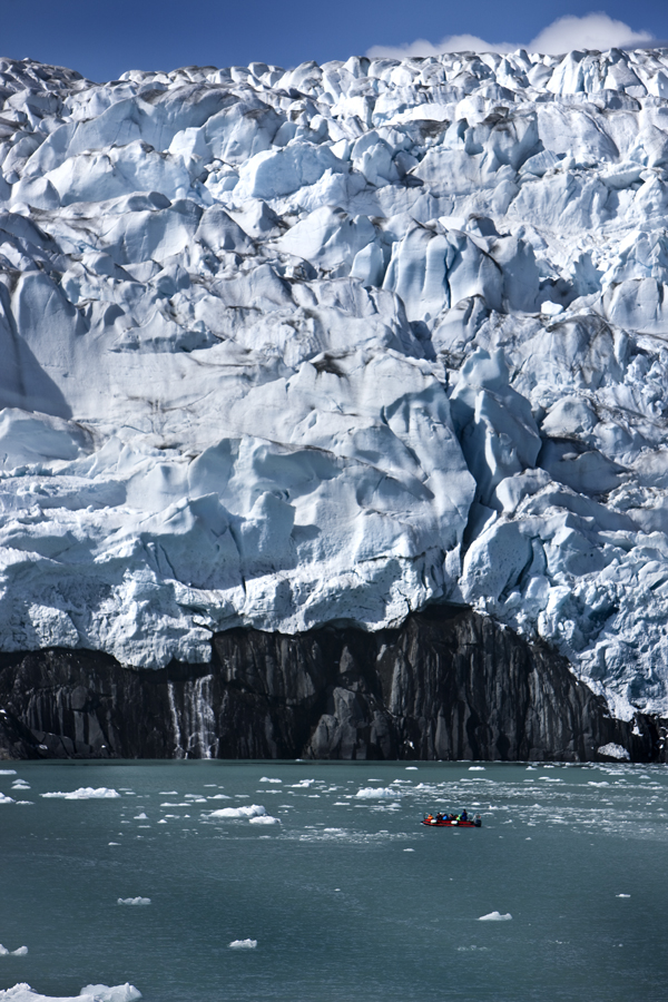 Download Big Glacier  (600Wx900H)