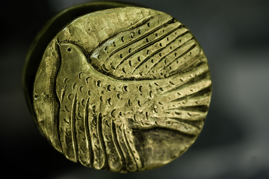 Download Golden Bird (900Wx600H)