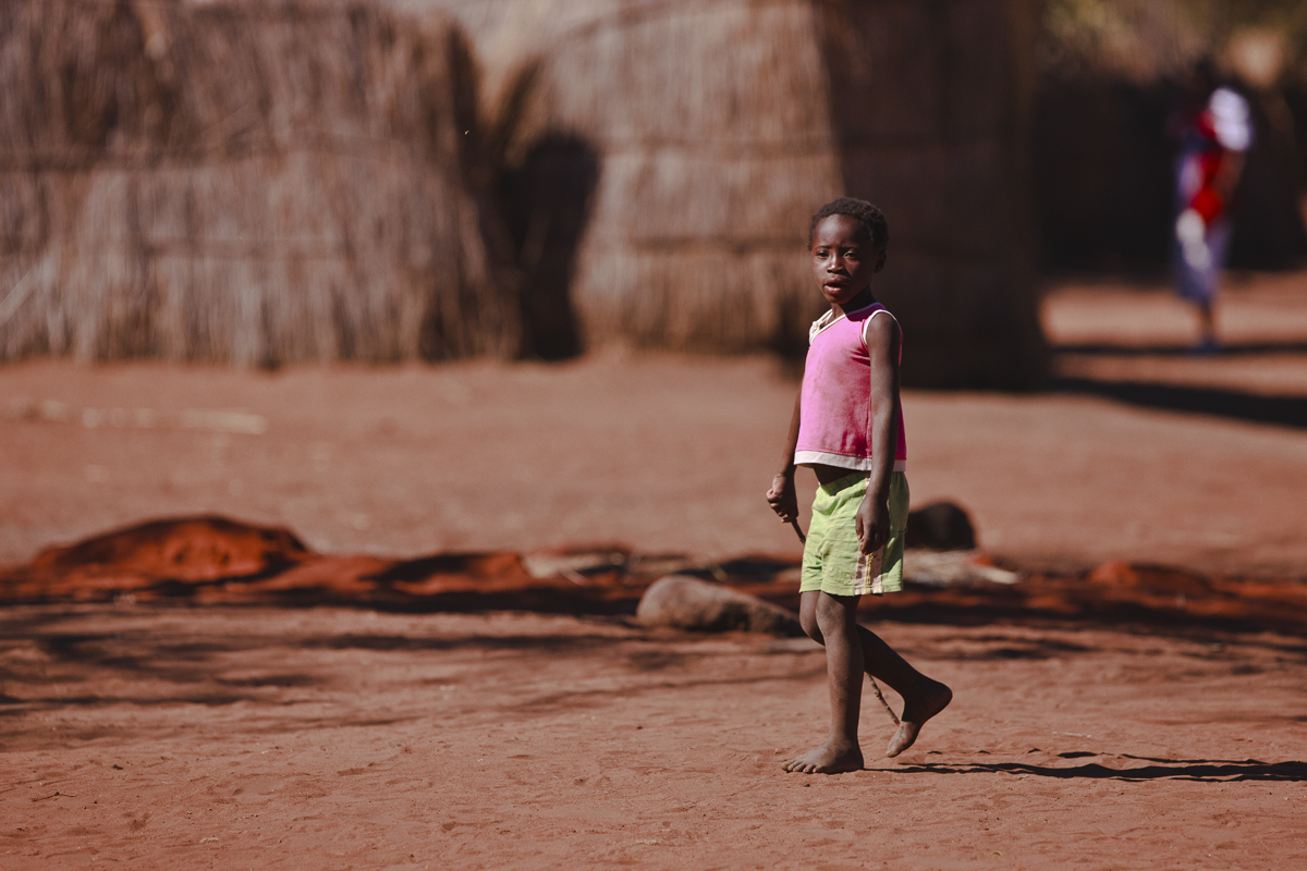 Download Girl with Stick (1200Wx800H)