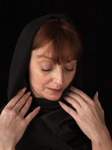 Download Kim - Black Scarf (450Wx600H)