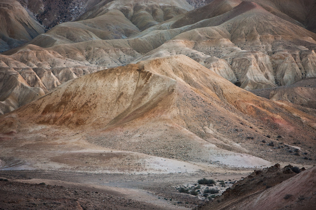 Download Light Mountain (1050Wx700H)