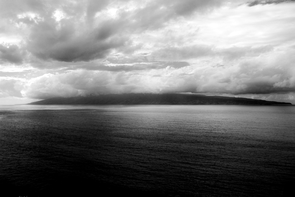 Download Mauii - B&W (603Wx402H)