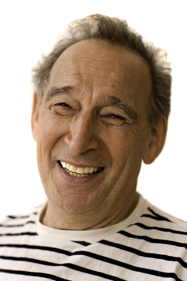 Download Murray Laughing (640Wx960H)