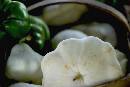 OnionPepper (600Wx402H) - Onion & Pepper: Beufort Market - 2004 