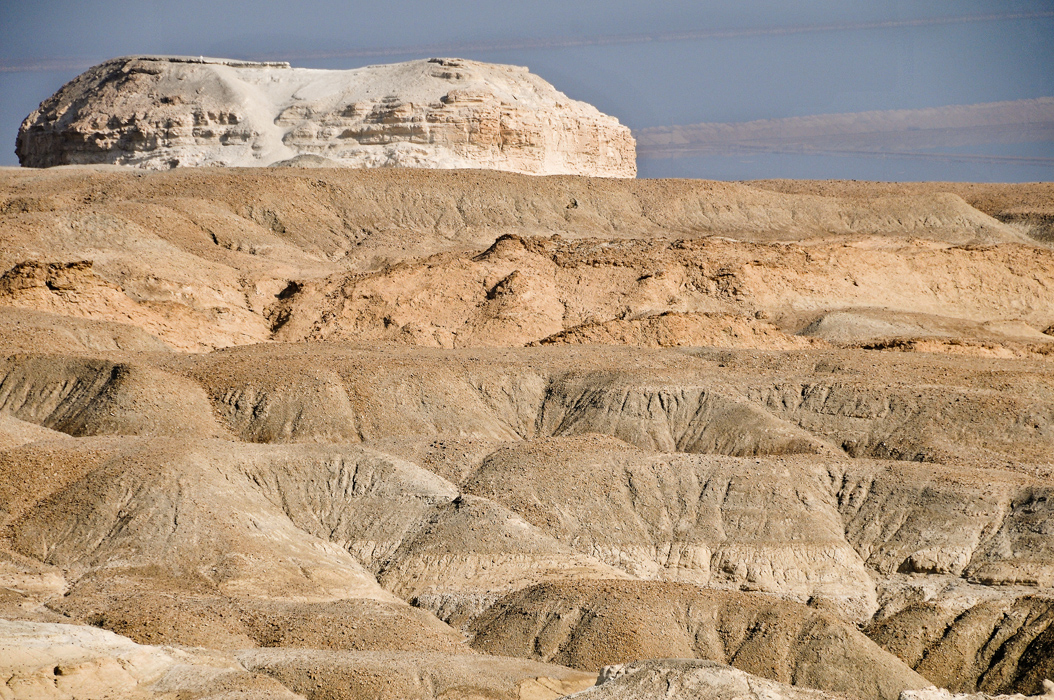 Download Pebble Mountains (1054Wx700H)