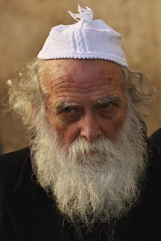 Download White Beard (669Wx1000H)